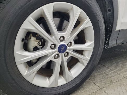 Used 2017 Ford Escape SE image 31