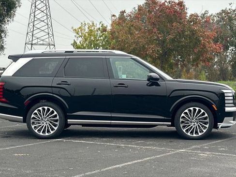 New 2026 Hyundai Palisade Calligraphy image 3