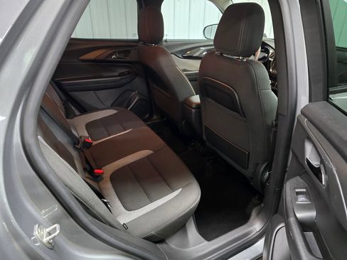 Used 2023 Chevrolet TrailBlazer LT w/ Convenience Package AWD/4WD image 22