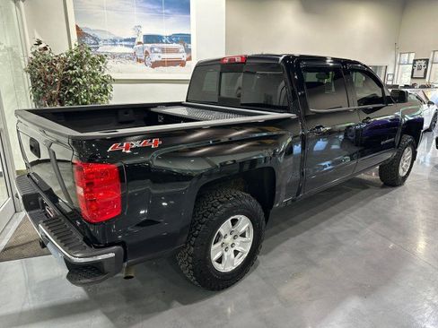 Used 2017 Chevrolet Silverado 1500 LT w/ LT Fleet Plus Package AWD/4WD image 2