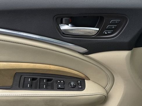 Used 2020 Acura MDX SH-AWD w/ Advance Package image 24