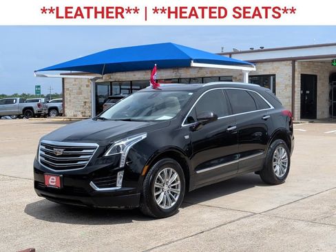 Used 2017 Cadillac XT5 Luxury w/ Driver Awareness Package FWD image 3