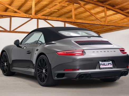 Used 2017 Porsche 911 Carrera image 4