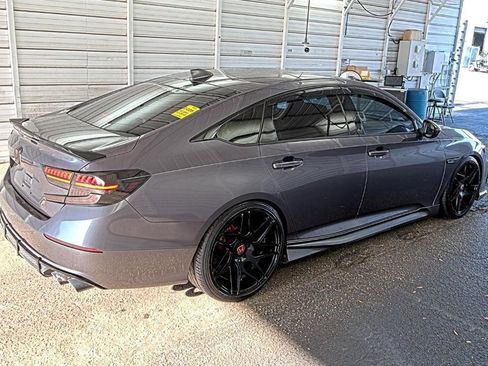 Used 2019 Honda Accord Sport image 2