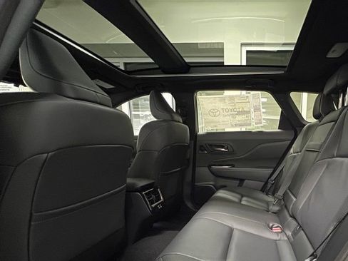 New 2025 Toyota Crown Signia image 14