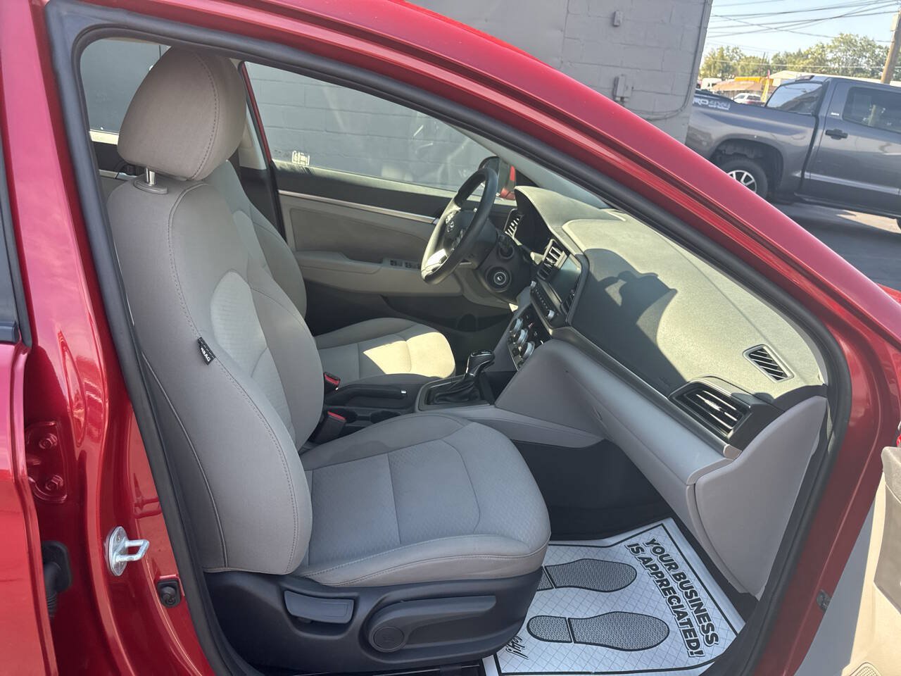 Used 2019 Hyundai Elantra SEL FWD image 23