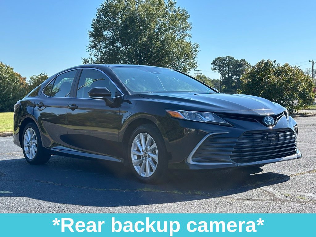Used 2023 Toyota Camry LE FWD image 12