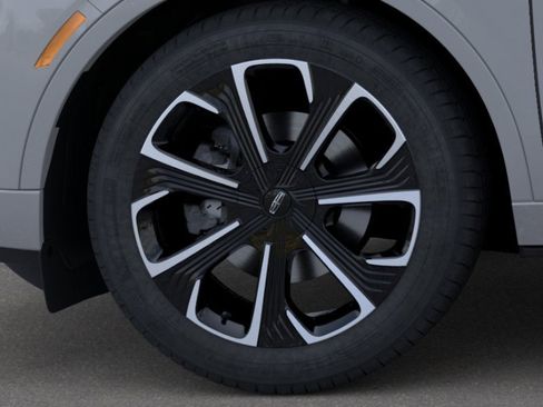New 2026 Lincoln Nautilus Reserve AWD/4WD image 19