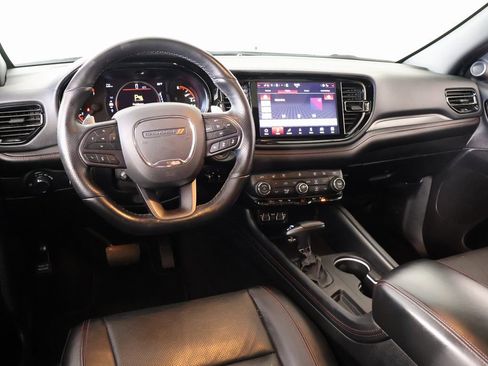 Used 2024 Dodge Durango GT image 2