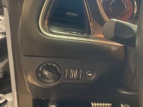 Used 2021 Dodge Challenger SRT Hellcat image 19