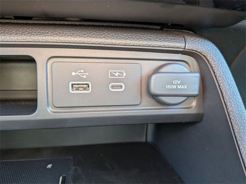 New 2025 Honda Pilot Touring image 21