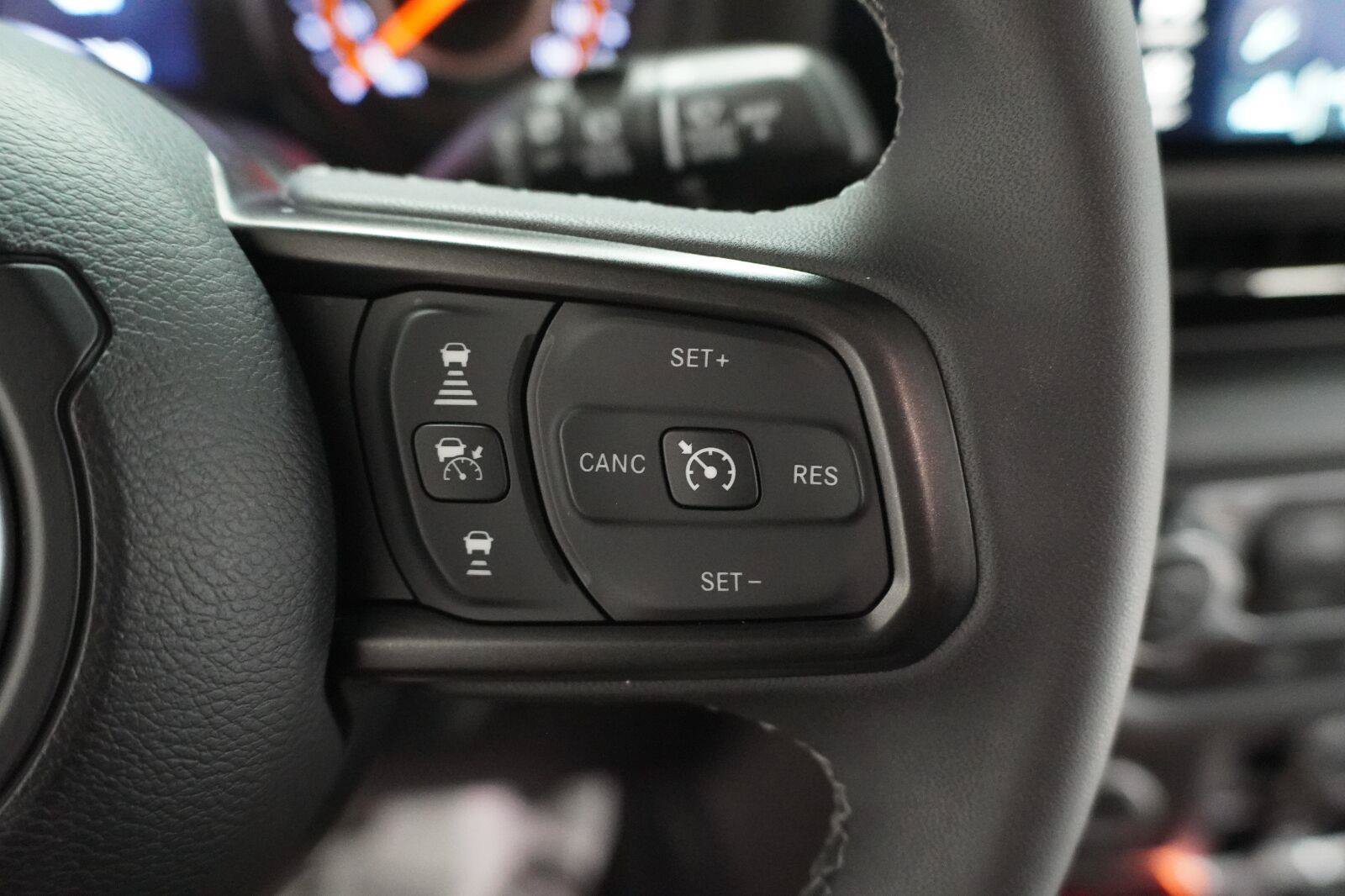 Used 2025 Jeep Wrangler Unlimited Sport AWD/4WD image 10