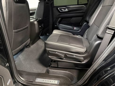 Used 2024 Chevrolet Tahoe Z71 w/ Luxury Package AWD/4WD image 47