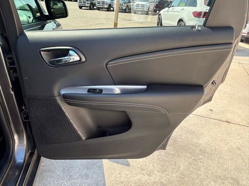 Used 2014 Dodge Journey SXT w/ Quick Order Package 22C FWD image 15