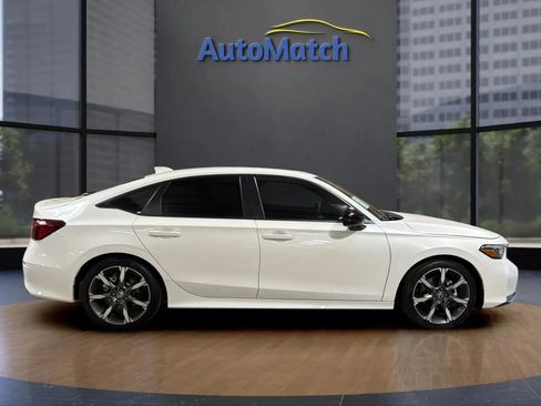 Used 2025 Honda Civic Sport Touring image 12