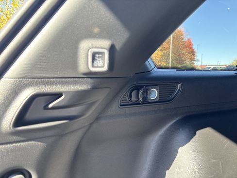 New 2025 Jeep Grand Cherokee Altitude image 13