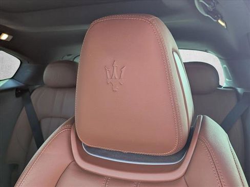 Used 2017 Maserati Levante S image 16