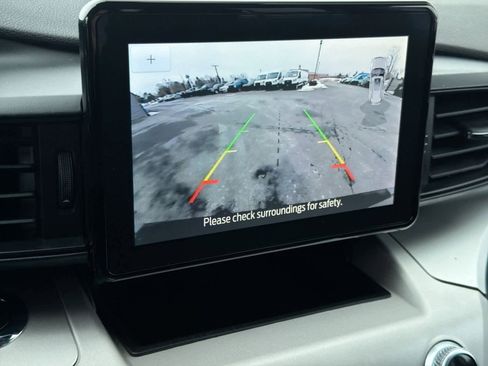 Certified 2022 Ford Explorer XLT image 29