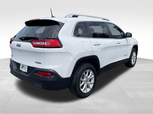 Used 2017 Jeep Cherokee Latitude w/ True North Edition AWD/4WD image 7