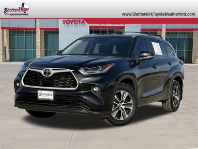 Used 2024 Toyota Highlander XLE