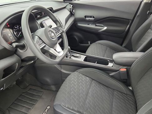 Used 2021 Nissan Kicks SV image 25