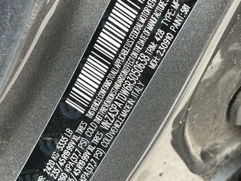 Used 2024 Alfa Romeo Tonale Veloce w/ Premium Interior Package image 37