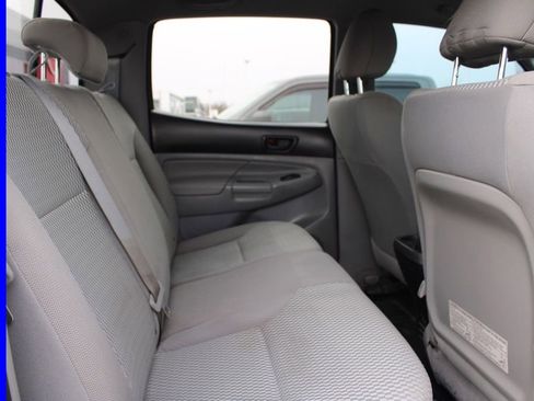 Used 2014 Toyota Tacoma 4x4 Double Cab w/ SR5 Package image 20