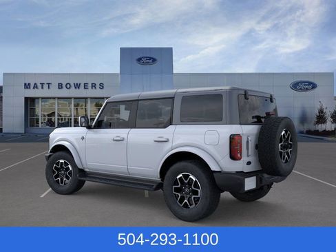 New 2025 Ford Bronco Outer Banks image 4