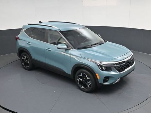 Used 2024 Kia Seltos EX image 39
