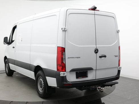 Used 2022 Mercedes-Benz Sprinter 2500 image 5