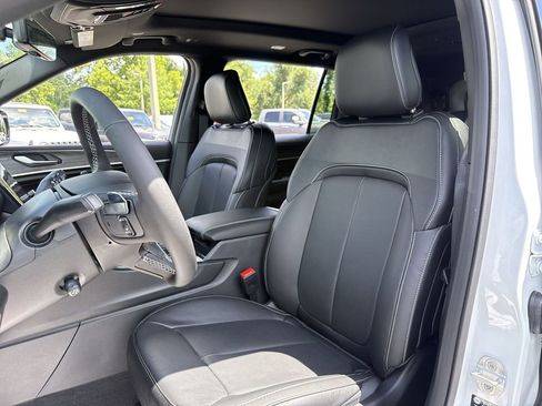 New 2026 Jeep Grand Cherokee L Limited AWD/4WD image 14