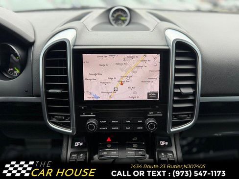 Used 2018 Porsche Cayenne S Platinum image 25