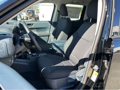 New 2025 Ford Maverick XL image 15