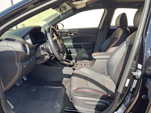 Used 2022 Kia Forte GT w/ GT Technology Package image 15