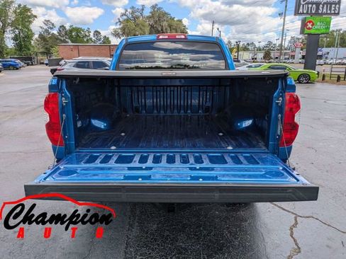 Used 2017 Toyota Tundra SR5 w/ SR5 Upgrade Package RWD image 15