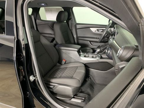 Used 2022 Chevrolet Blazer LT image 36