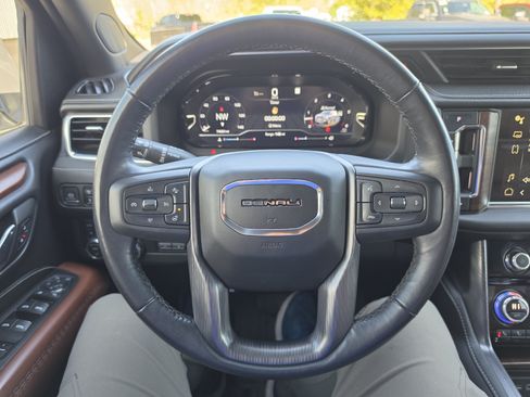 Used 2023 GMC Yukon XL Denali Ultimate AWD/4WD image 22
