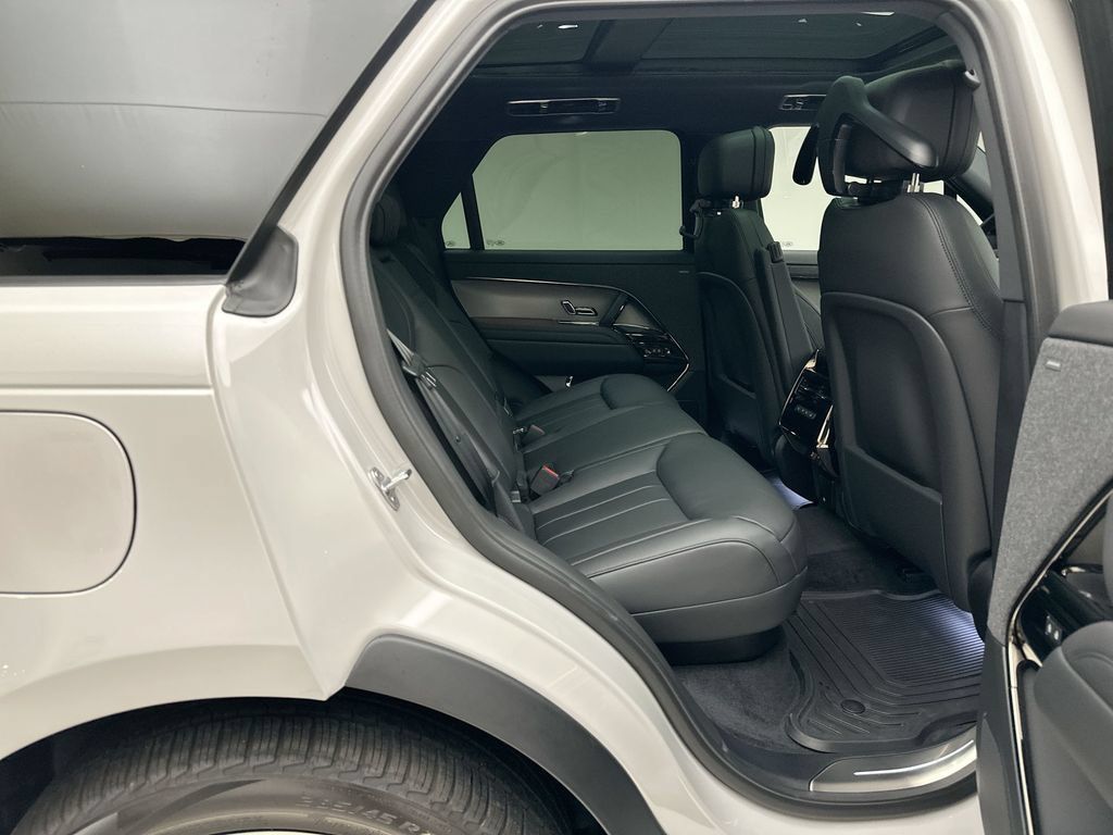 New 2027 Land Rover Range Rover Sport SE AWD/4WD image 7