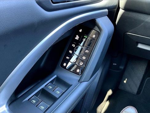 Used 2025 Audi Q5 Premium Plus w/ Premium Plus image 26