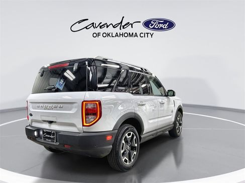 Used 2022 Ford Bronco Sport Outer Banks image 8