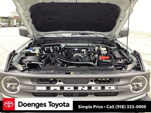 Used 2023 Ford Bronco Big Bend w/ Sasquatch Package image 23