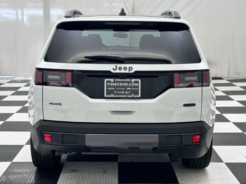 New 2026 Jeep Cherokee Overland image 6