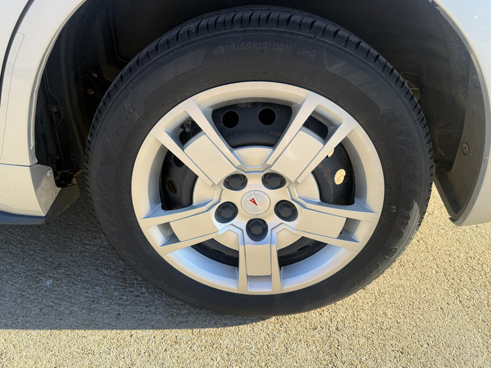 Used 2009 Pontiac Vibe AWD w/ Preferred Package image 12