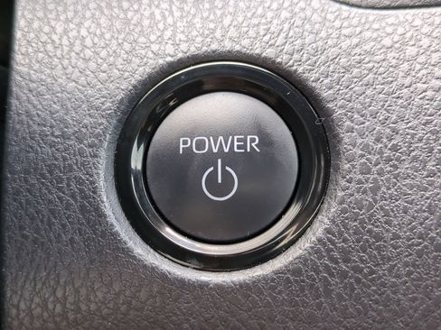 Used 2025 Toyota Camry SE FWD image 25
