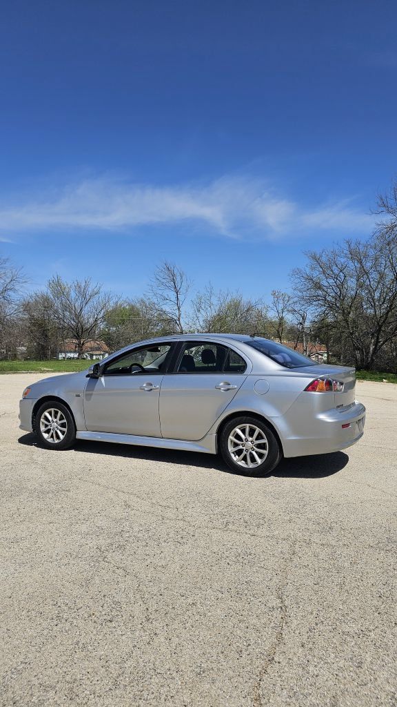 Used 2016 Mitsubishi Lancer ES FWD image 4