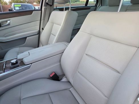 Used 2014 Mercedes-Benz E 350 Sedan image 13