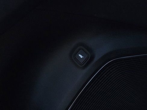 Certified 2025 Acura MDX w/ Technology Package image 28