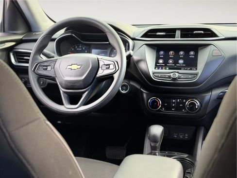 Used 2022 Chevrolet TrailBlazer LT w/ Driver Confidence Package image 20