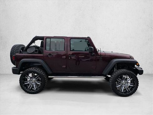 Used 2018 Jeep Wrangler Unlimited Sport w/ Connectivity Group image 4