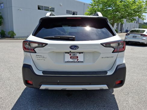 Certified 2024 Subaru Outback Touring XT AWD/4WD image 5